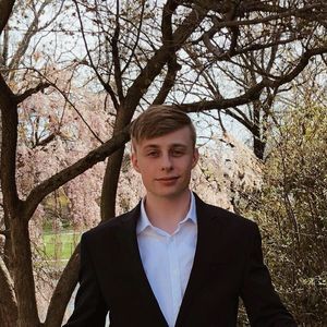 Meet your Posher, Adam